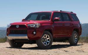 Toyota 4Runner TRD Off-Road 2016 года (NA)